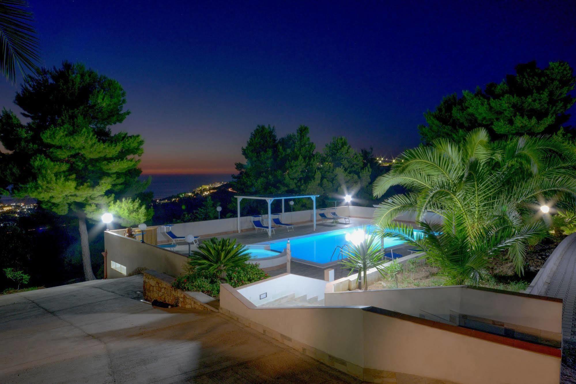 פסקיצ'י B&B Villa Nicoletta מראה חיצוני תמונה