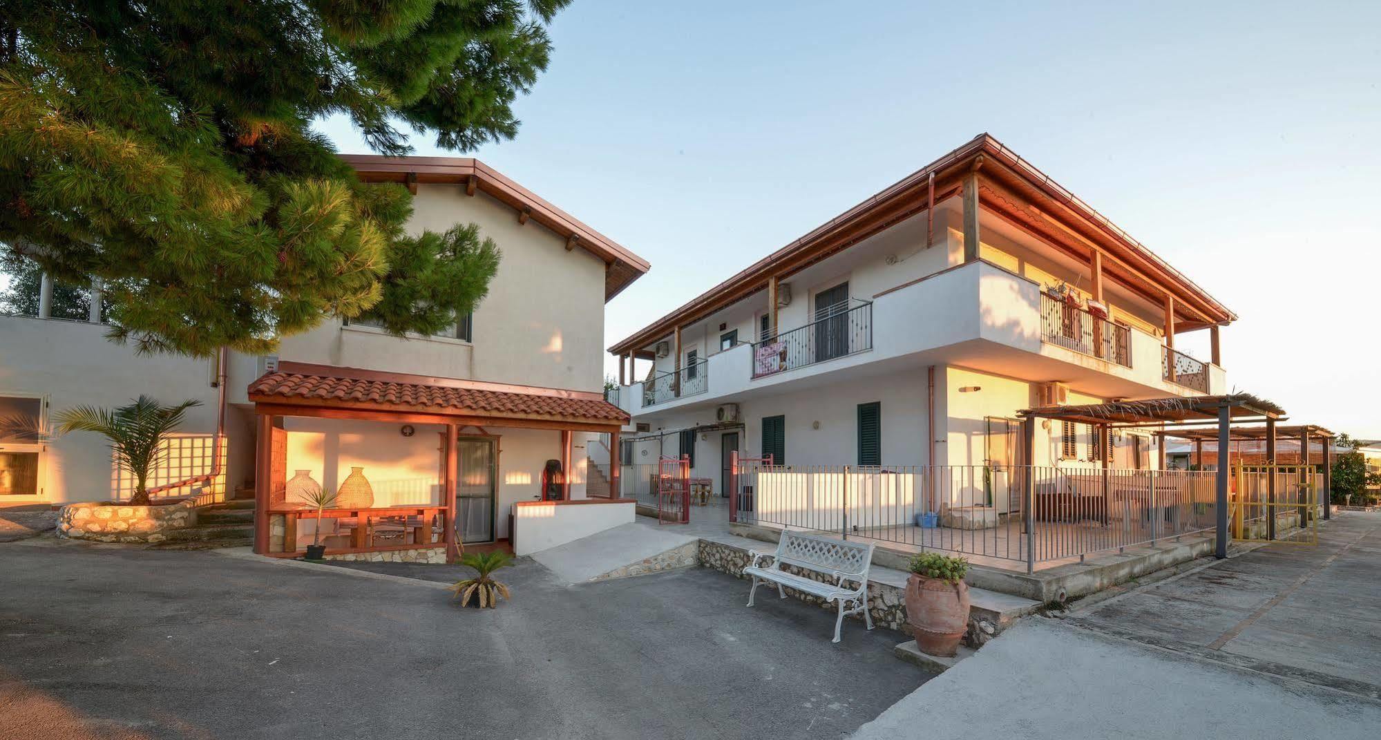 פסקיצ'י B&B Villa Nicoletta מראה חיצוני תמונה
